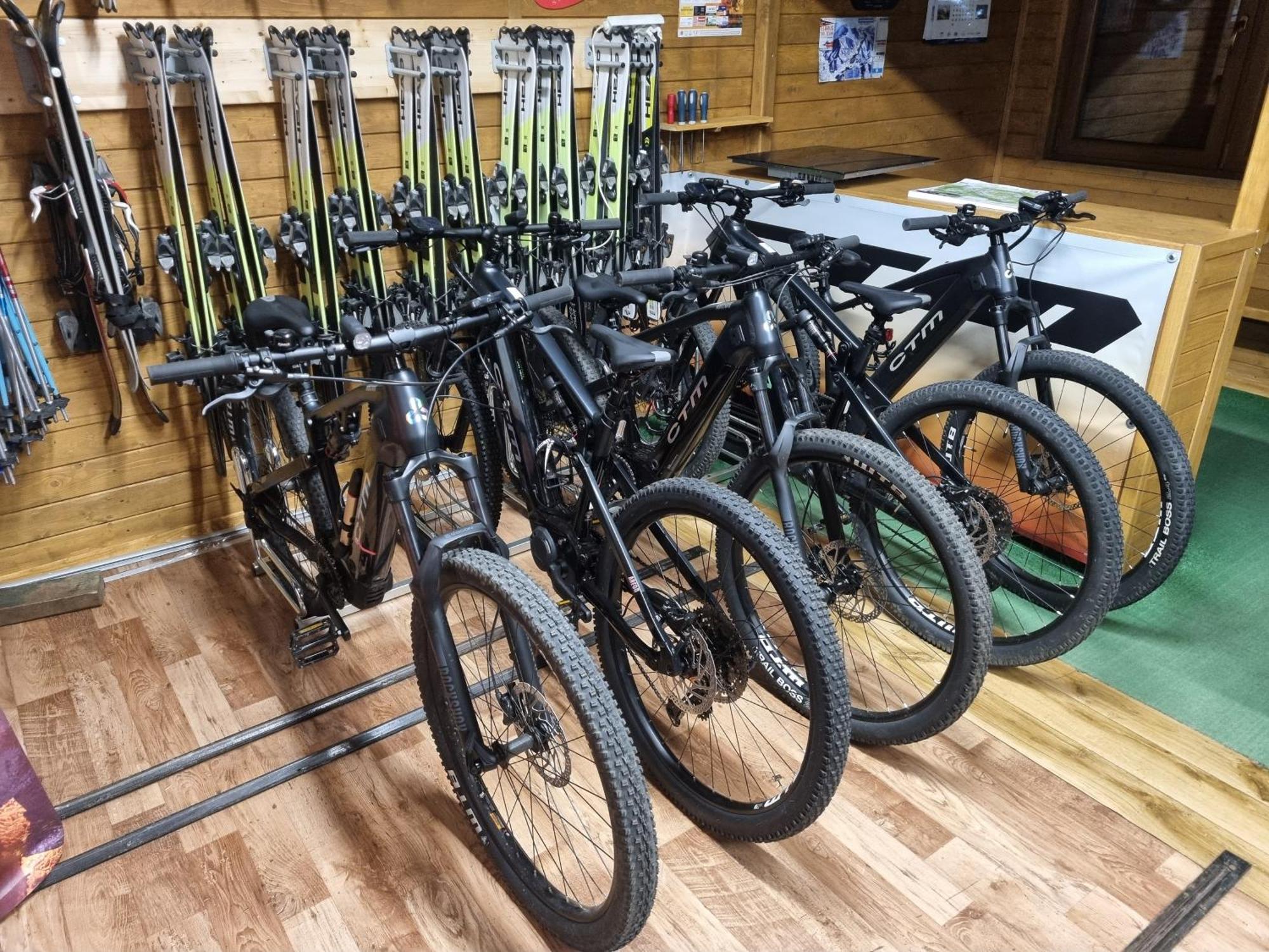 Apartament Elbrus Czyrna Szczyrk Wypozyczalnia Rowerow E-Bike Czyrna Szkola Narciarska & Wypozyczalnia Ski Serwis المظهر الخارجي الصورة